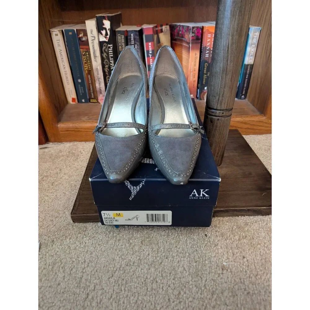 Vintage Anne Klein Women’s Size 7.5 I Flex Dark Grey Patent Leather Pump Heels